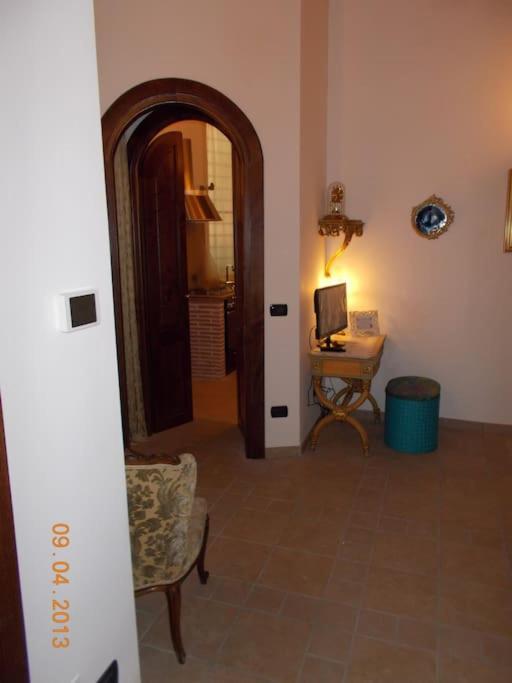 Vivilo Collection - Opera Teather Apartment - Very Central روما المظهر الخارجي الصورة