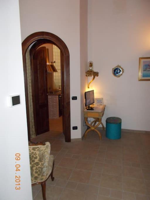 Vivilo Collection - Opera Teather Apartment - Very Central روما المظهر الخارجي الصورة
