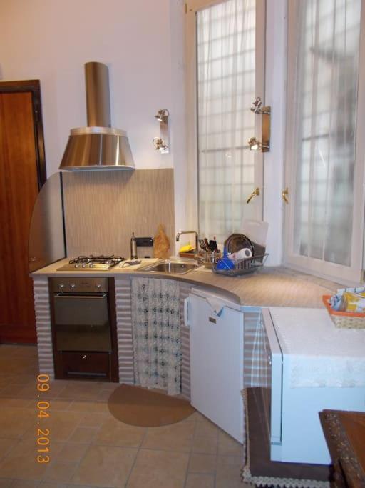 Vivilo Collection - Opera Teather Apartment - Very Central روما المظهر الخارجي الصورة